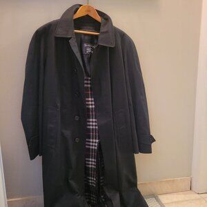 Burberry Long  Heritage Trench Coat